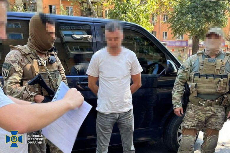 В Одесі затримали чоловіка, який влаштувався до міжнародної організації, щоб шпигувати за Силами оборони, - СБУ 02