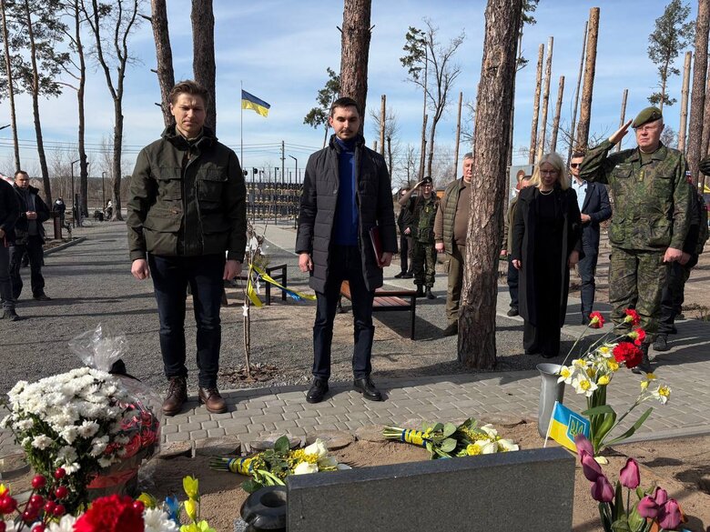 Київщину відвідала делегація Фінляндії на чолі з міністром оборони