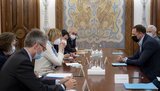 ОБСЄ докладає максимум зусиль для досягнення прогресу у врегулюванні ситуації на Донбасі, - Єрмак провів зустріч із Шмід