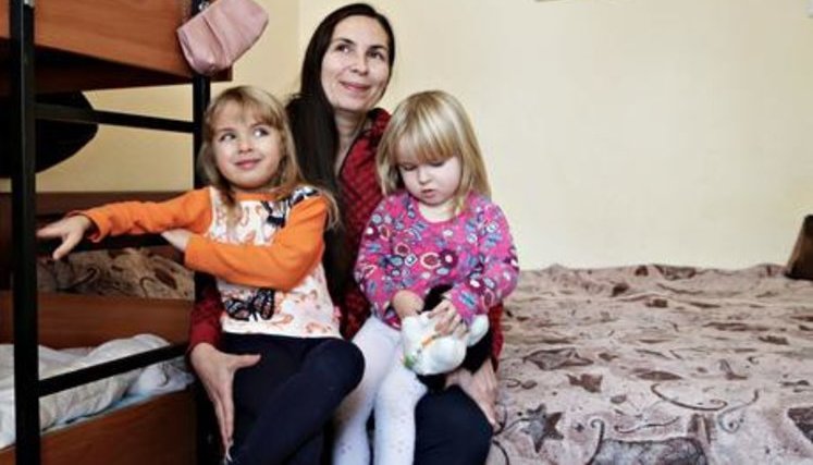 Why Ukraine’s internally displaced have given up hope of returning home