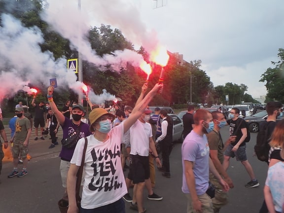Мітингувальники під судом над Стерненком перекрили вулицю Дегтярівську 25