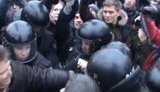 Столкновения сторонников Тимошенко с милицией: Давай сюда их, б#ядь. ВИДЕО.