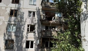 Одна людина загинула й одну поранено внаслідок ворожого удару артилерією по Краматорську. ФОТОрепортаж