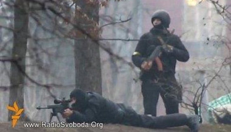 Person who led 'black hundred' out of Kyiv and drowned their weapons was among Maidan protesters, - Lutsenko