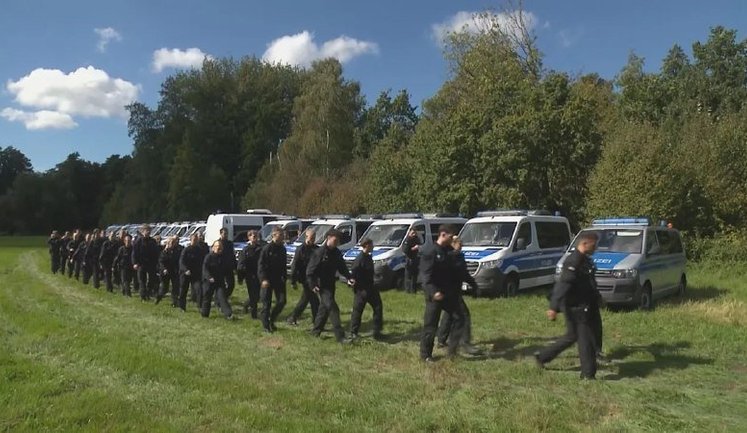 Невідомий безпілотник впав біля військового аеродрому у Німеччині , - ЗМІ
