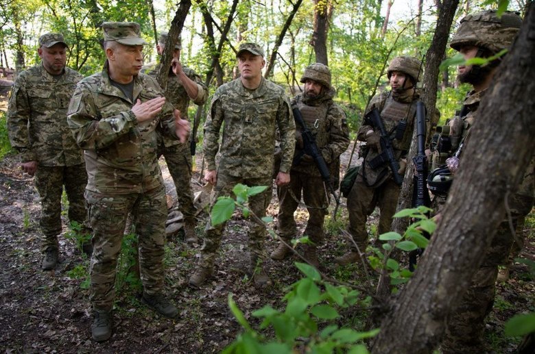 У 225-му штурмовому полку відпрацьовують протидію дронам і тактичну медицину