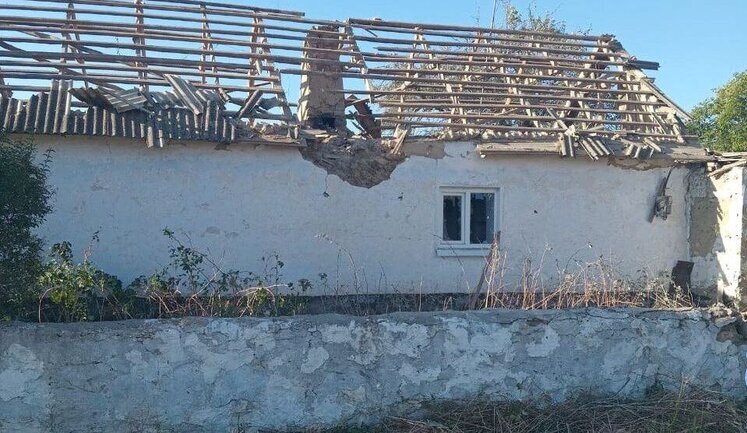 Окупанти зранку обстріляли передмістя Херсону, три особи зазнали поранень (оновлено). ФОТО