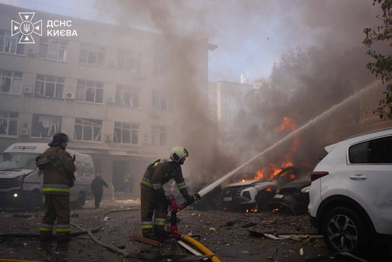 Наслідки обстрілу Києва 28 вересня