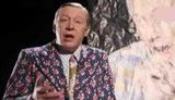 Из эфира российского ТВ вырезали стихи о тандеме Путин-Медведев: "Меня публично он уел, ты что же милый о....". ВИДЕО.