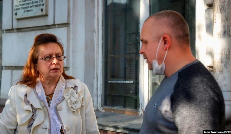 Оккупанты на "суде" по "делу Есипенко" допросили хозяйку квартиры, где останавливался журналист