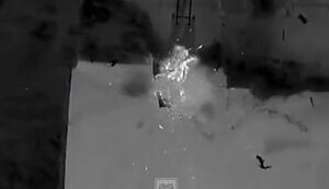 Українські воїни знищили ворожий човен на Херсонщині. ВIДЕО