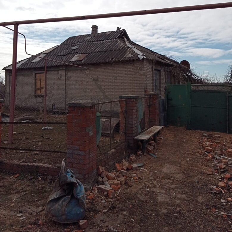 Зранку ворог обстріляв житлові квартали Авдіївки та вдарив ракетою по коксохіму, - ОВА 02 Зранку ворог обстріляв житлові квартали Авдіївки та вдарив ракетою по коксохіму, - ОВА 02
