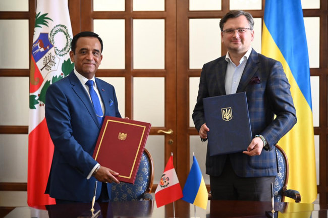 Украина и Перу подписали соглашение о безвизе, - МИД 03