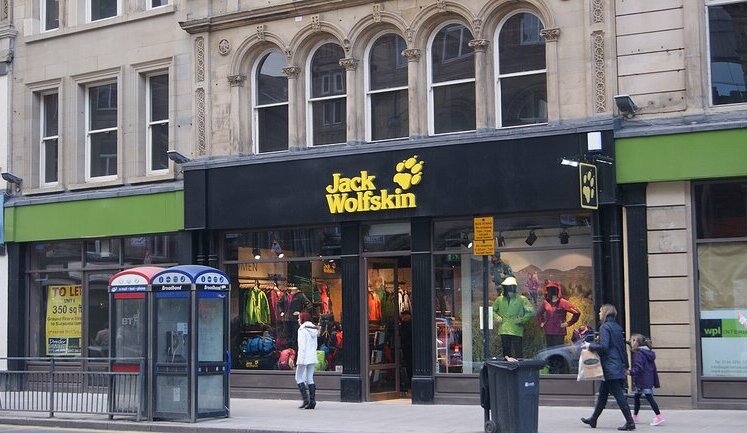 Німецький бренд одягу Jack Wolfskin продали китайській компанії за $290 мільйонів. Раніше його оцінили в $476 мільйонів