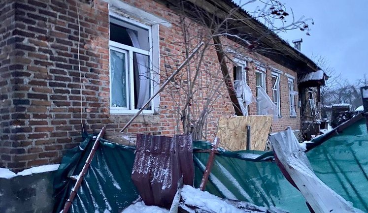 Ворог ударив дроном по Новгороду-Сіверському, пошкоджено енергооб’єкт в Корюківському районі. ФОТО