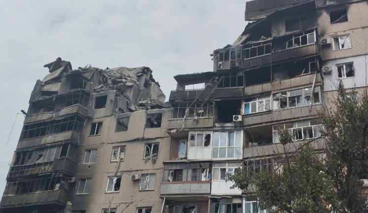 Чотири людини загинули, ще семеро зазнали поранень внаслідок ворожих ударів по Дружківці та Миколаївці на Донеччині. ФОТОрепортаж