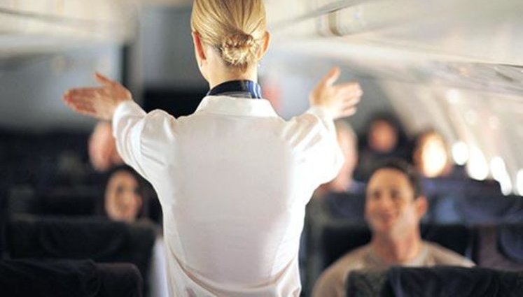 Запорізький ТЦК замовив маловідомій фірмі пасажирських авіаперевезень на 333 мільйони. Навіщо це потрібно?