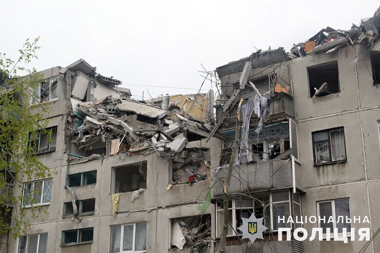 Последствия вражеских обстрелов Донецкой области 08