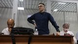 Родители Стерненко заявили в полицию о преследовании