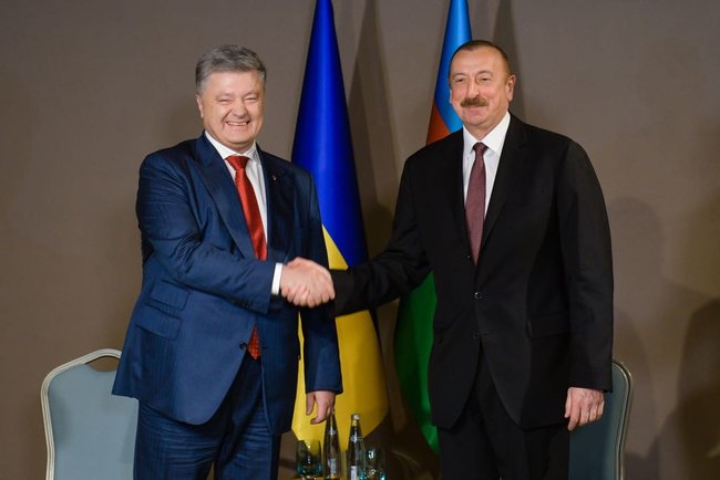 Порошенко обсудил с президентом Азербайджана Алиевым вопросы энергетического сотрудничества 01