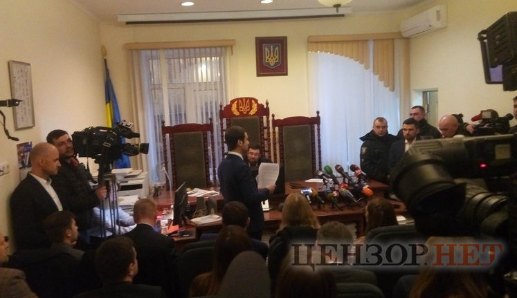 Суд розглядає клопотання уряду про скасування заборони Супрун виконувати обов'язки глави МОЗ. ФОТОрепортаж