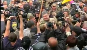 Energy Supply Restored in Sloviansk. Poroshenko Speaks to Local Residents