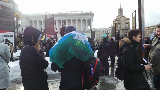 У центрі Києва відбулась акція Кава на Майдані, учасників пригощали тортами та цукерками 04
