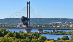 Південний міст після атаки РФ