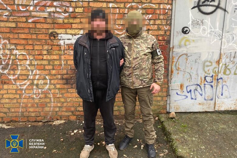 Вражеский пособник, который расквартировывал оккупантов, задержан в Чернобаевке, - СБУ 01