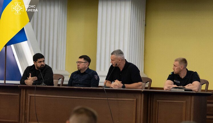 Визнавати підприємства критично важливими, за законом, має КМВА, мерія Києва вчасно подала всі документи, - КМДА