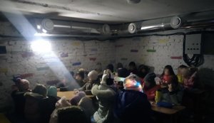 Низка шкіл та садочків Києва наразі працюють у режимі Пунктів незламності, - КМДА