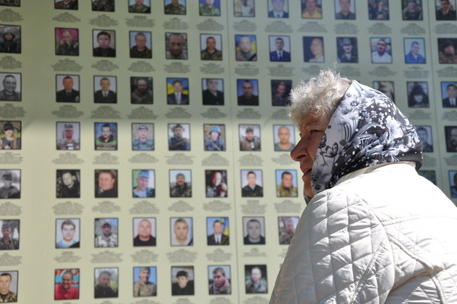 Матері загиблих захисників України пройшли центром Києва 01