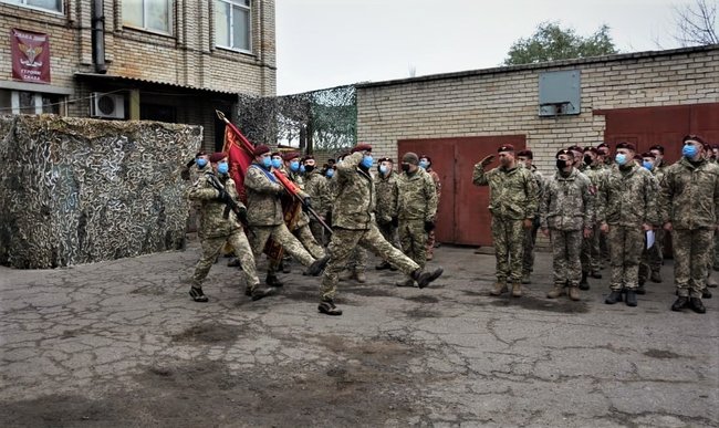 Командування ОС привітало українських десантників із Днем ДШВ 03