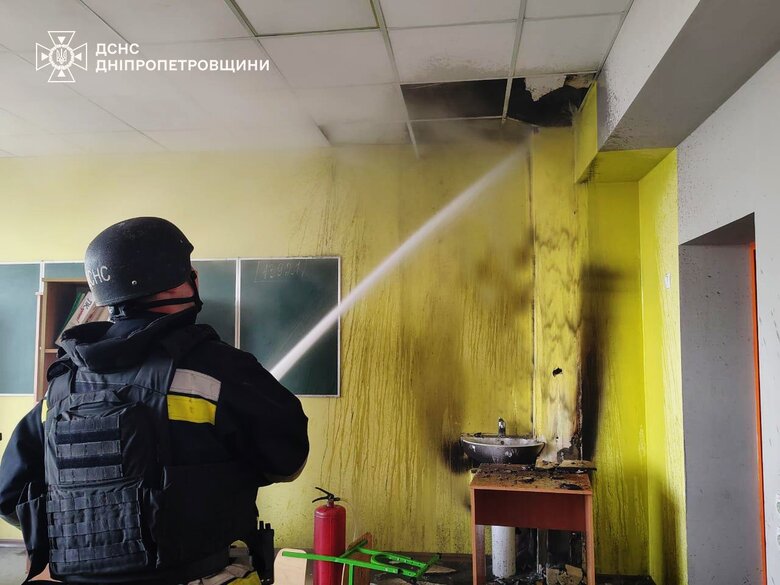 Навчальний заклад атаковано на Дніпропетровщині Що відомо