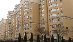 За изъятые ГУР квартиры в Киевской области государство должно будет заплатить большие деньги, говорится по 200-300 млн грн, - юрист