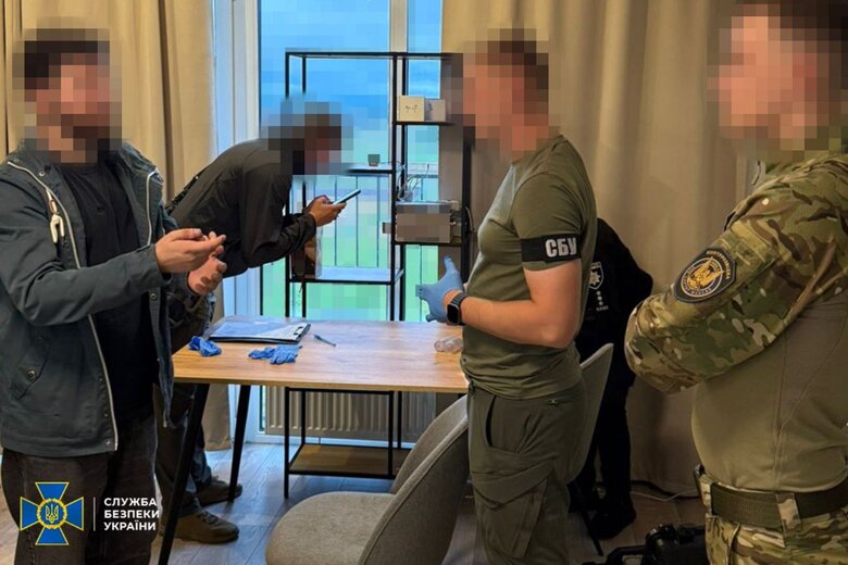 Коригувальника РФ затримали у Києві Що відомо qkzidehiquxidtzrz