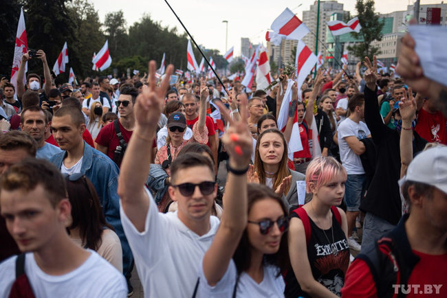 У Мінську студенти вийшли на протест: почалися затримання 06