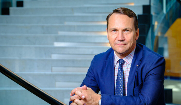 Ukraine, as victim of aggression, has more rights to frozen Russian assets than Russia, - Sikorski