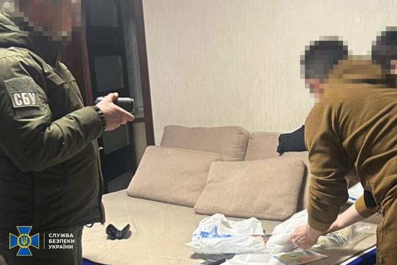 Керівництво черкаського хімзаводу викрили на співпраці з Росією