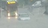 На Польщу обрушилася потужна злива з ураганом. ВIДЕО