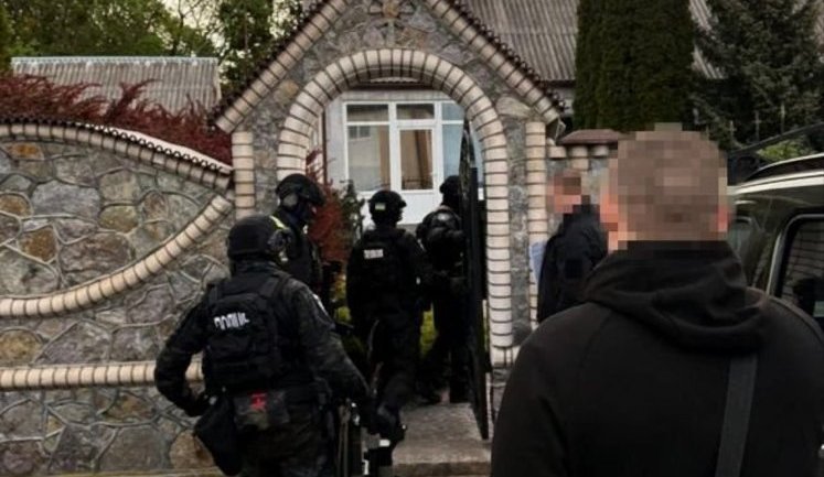 68 ділянок, 29 транспортних засобів, 4 будинки: повідомлено про підозру ексдепутату з Вінниччини за приховування активів на 67 млн грн. ФОТОрепортаж