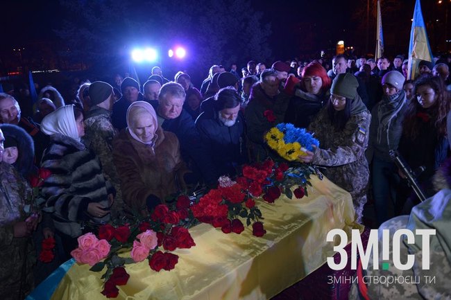 С погибшим на Донбассе воином Максимом Хитайловым попрощались в Полтаве 07