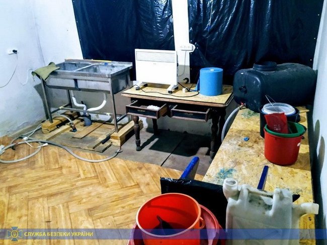 Сбыт оптовых партий амфетамина заблокирован в Киеве, - СБУ 04