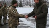 Министр Загороднюк посетил передовую на Луганщине и вручил воинам государственные награды. ФОТО
