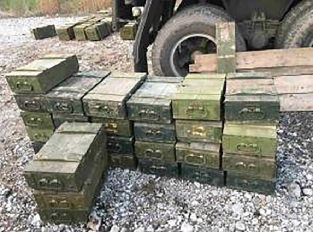 КаМАЗ із неврахованими гранатами затримано в Дніпропетровській області, - Нацполіція 02