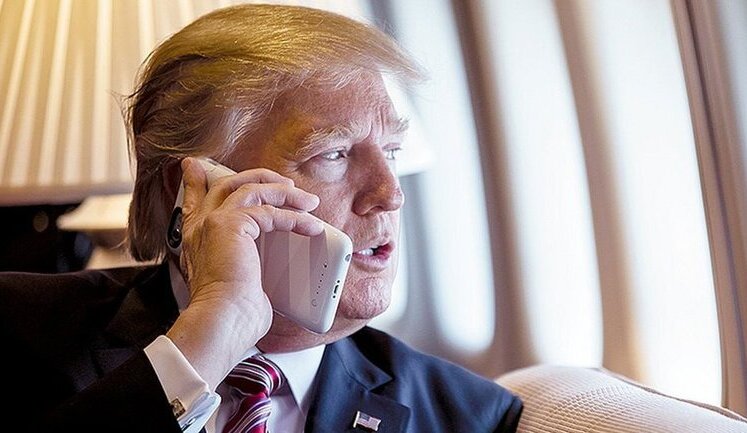 Трамп підписав укази про помилування активістів, які блокували доступ до клінік абортів, - BBC