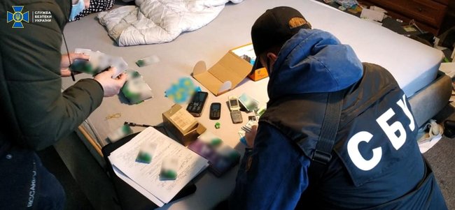 На Львовщине СБУ блокировала ботофермы, которыми руководили из РФ 02