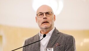 Россия понимает только язык силы. Необходимо усиливать оборонные возможности, - президент Эстонии Карис