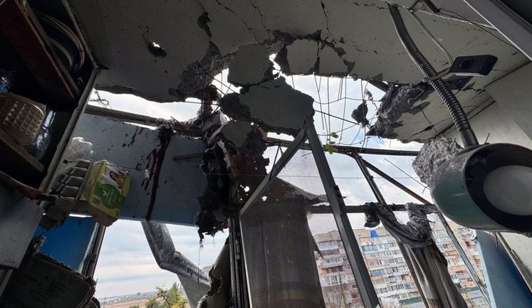 Доба на Херсонщині: двоє загиблих, понад 30 поранених, пошкоджено багато будинків. ФОТОрепортаж