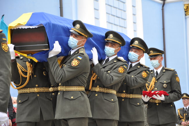 С умершим ветераном ОУН-УПА и дивизии Галичина Орестом Васкулом простились в Киеве 50